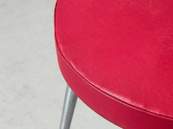 Image 1 of Tabouret vintage avec revêtement rouge et structure chromée, années 1960