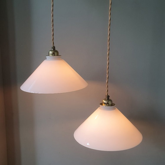 Set di 2 Lampade a sospensione Vintage in vetro opalino – Metallo (photo 8 of 17)
