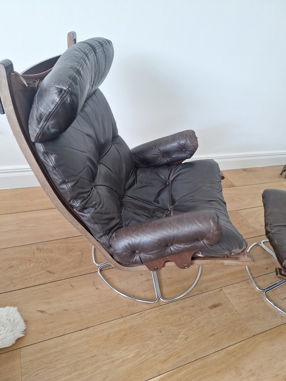 Image 1 of Originele Falcon Chair & Ottoman – Sigurd Ressell (Zeldzame Chromen Spakenvoet)