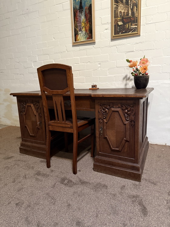 Image 1 of Bureau classique