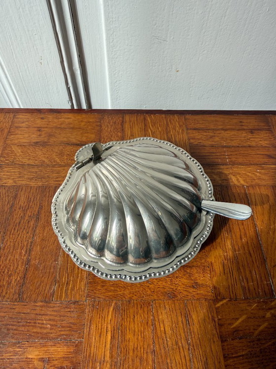 Image 1 of Butterdose aus Edelstahl in Muschelform