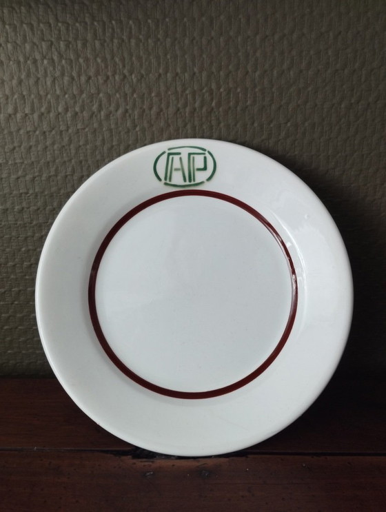 Image 1 of Paire d'anciennes assiettes à dessert « AP »