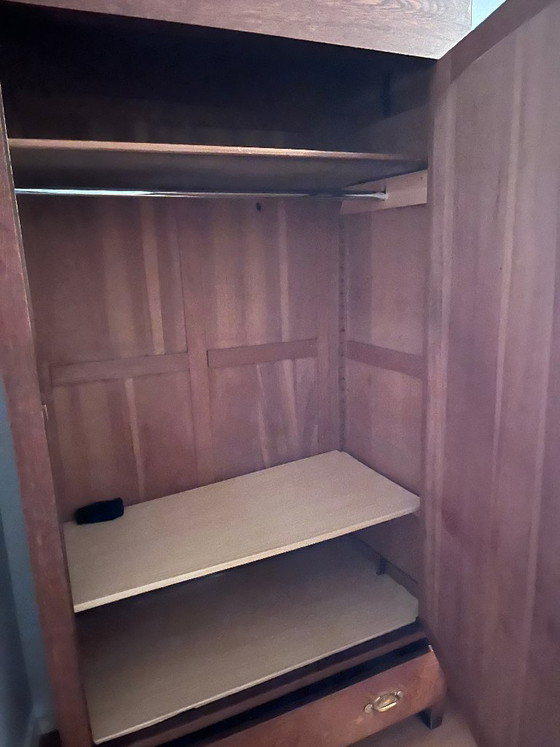 Image 1 of Armario antiguo de madera con puerta de espejo