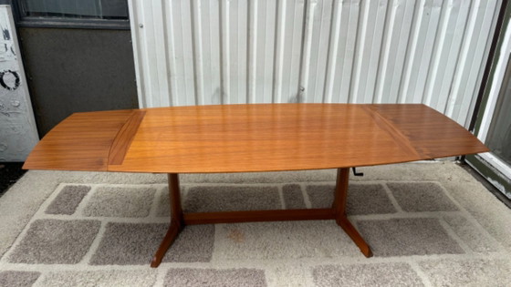 Image 1 of Mid-century salontafel in hoogte verstelbaar en uitschuifbaar