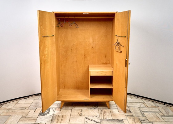 Image 1 of Armadio vintage U-486 di Jiří Jiroutek per Interiér Praha, anni '70, Cecoslovacchia