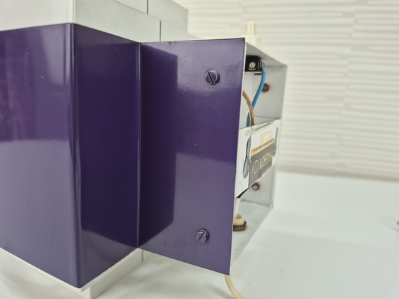 Image 1 of Lampada da parete Svera (Anvia) di design olandese. Lampada vintage con struttura a lamelle.