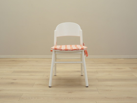 Image 1 of Ensemble de quatre chaises en hêtre, design italien, années 1970, Production : Italie