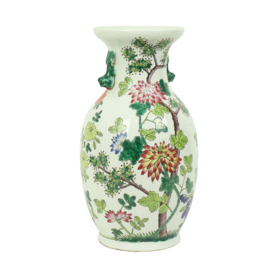 Image 1 of Florero de porcelana china Famille Rose