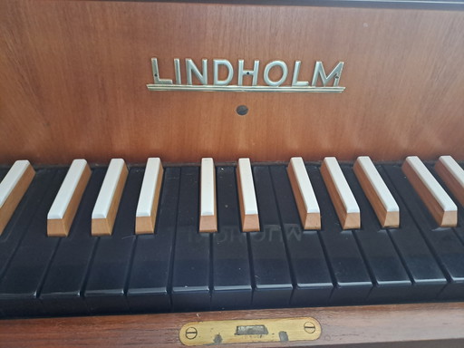 Spinella Lindholm 1974