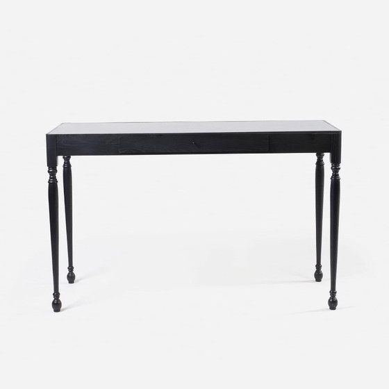 Image 1 of James Mudge: scrivania con piano in ottone