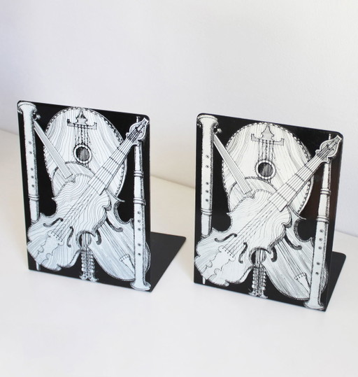 2x Strumenti Musicali de Piero Fornasetti boekensteun