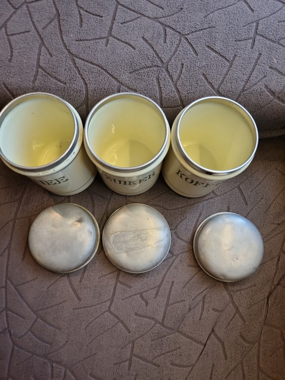 Image 1 of Vintage theebus,koffiebus en suikerbus - klassieke blikken 