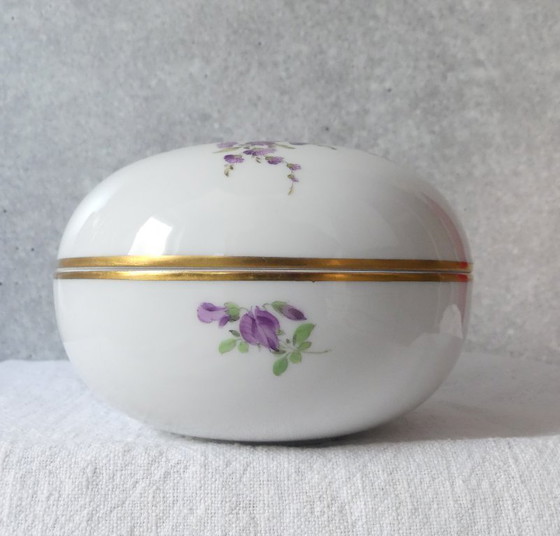 Image 1 of Meissen porseleinen dekseldoos floraal decor gouden rand Ø 13,0 cm 1971 ? 1e keus UK4aeb