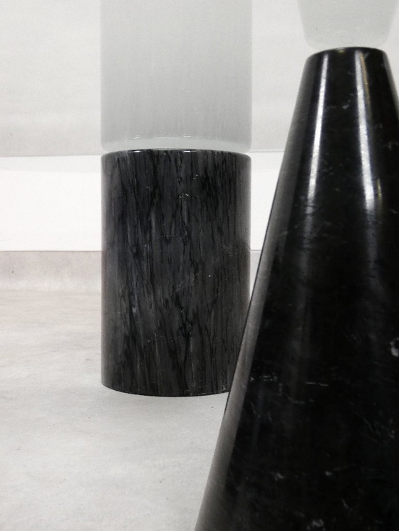 Image 1 of Table basse vintage italienne en marbre avec plateau en verre