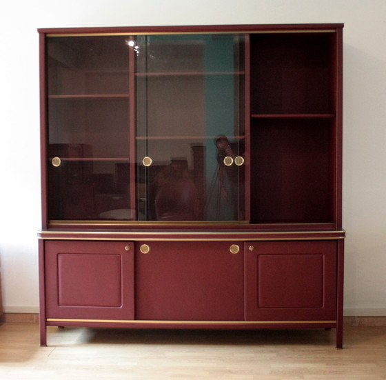Image 1 of Buffet ou bibliothèque à double corps recouvert de similicuir bordeaux par Umberto Mascagni, années 1950