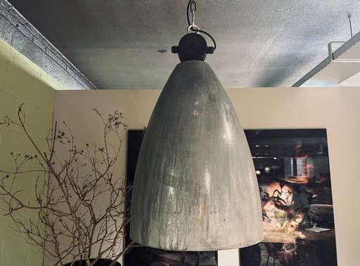 Industria 2010 Lampe