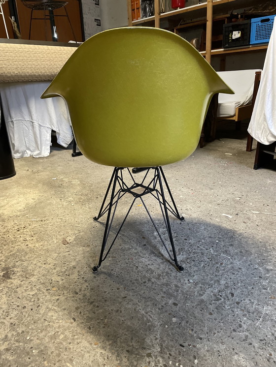 Image 1 of Unieke Eames chair