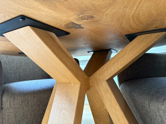Round, solid oak (dining) table – Ahrend, Dining tables, Wood (photo 4 of 5)