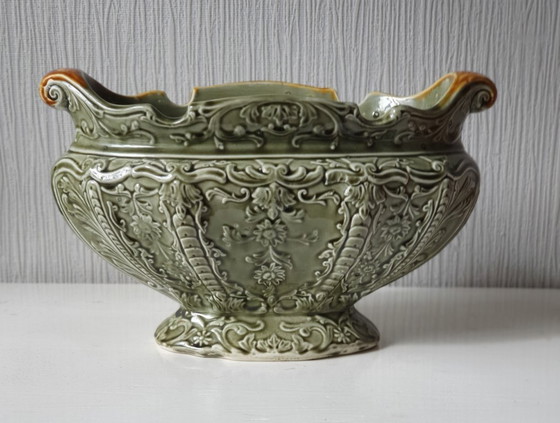 Image 1 of Antique Victorian majolica jardinière - ca 1900