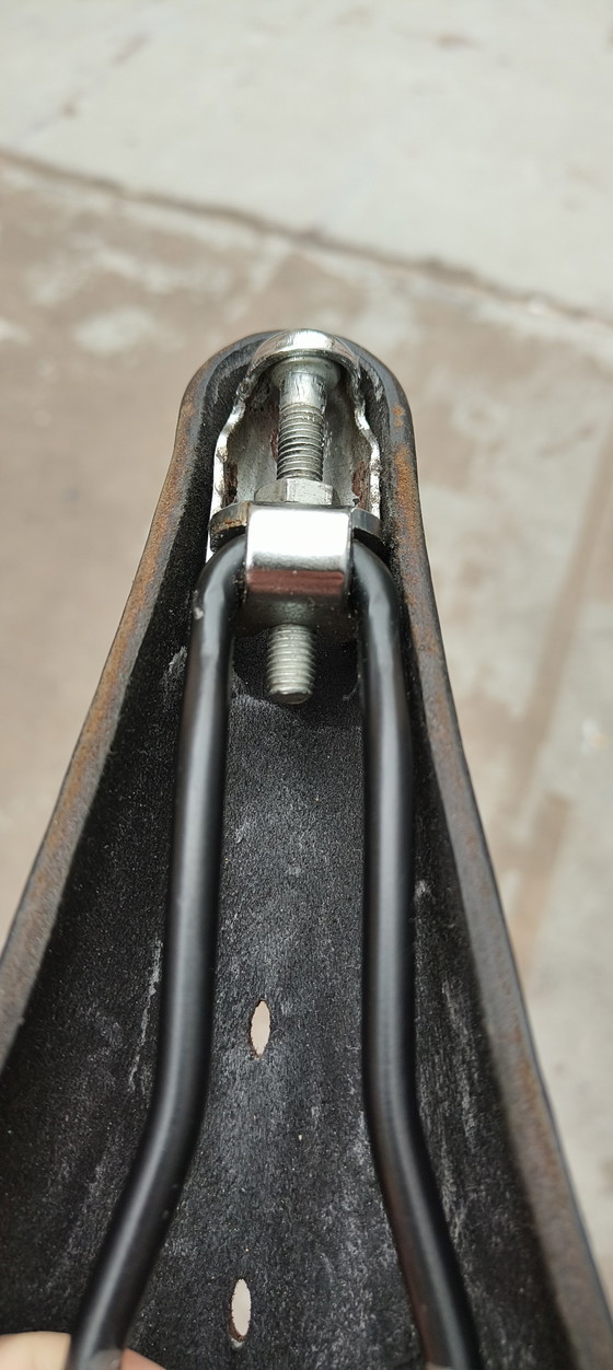 Image 1 of Sella da corsa antica in pelle vintage Brooks B17