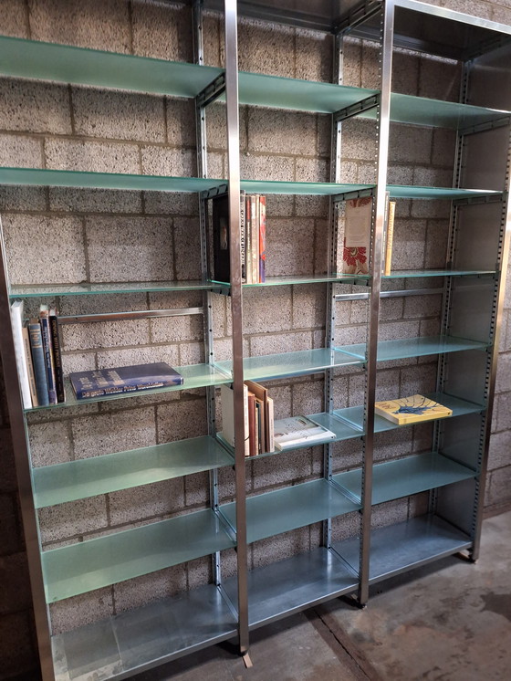 Image 1 of Libreria in acciaio inox con ripiani in vetro