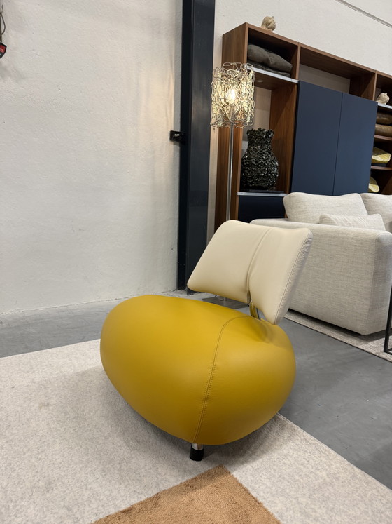 Image 1 of Leolux Pallone armchair yellow leather