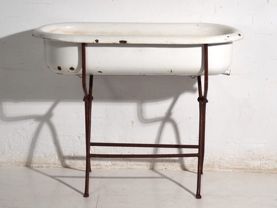 Antique bathtub in enamelled iron – Central Europe, circa 1950 #5 – Decorative Objects, Industrieel (photo 33 of 40)