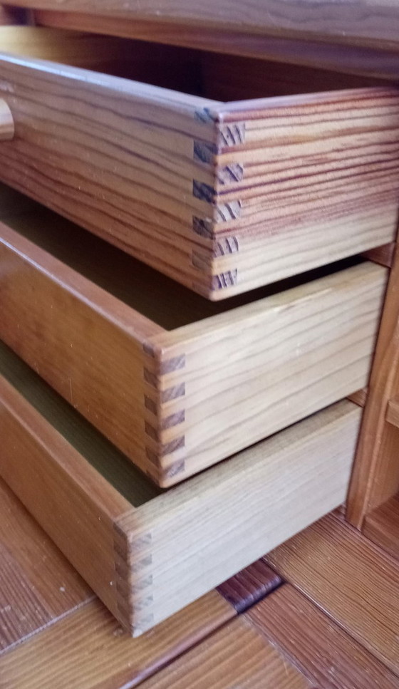 Image 1 of bureau in Oregon Pine van Andreas Hansen voor Hadsten Träindustri