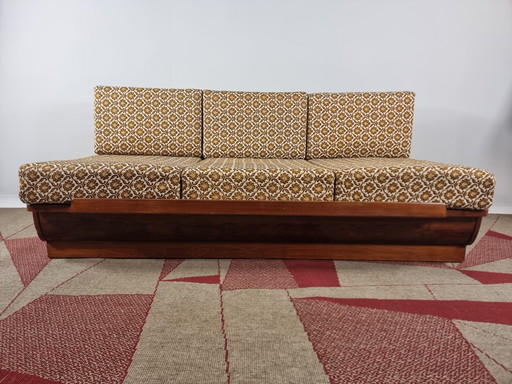 Art Deco Sofa By Jindřich Halabala, 1940S