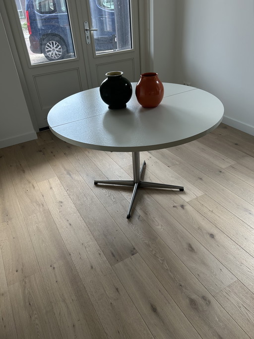 Table de salle à manger ronde Pastoe, extensible 1970