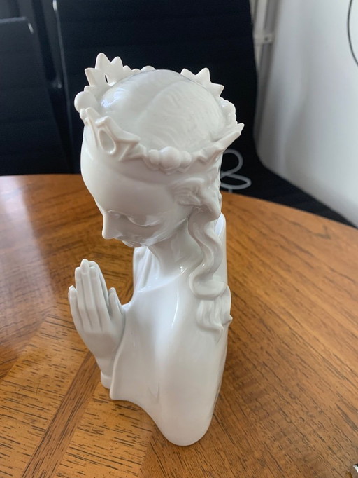 Statue de Marie de Vienne