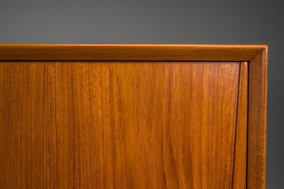 Image 1 of  Model 19 Teakhouten dressoir van Gunni Omann voor Omann Jun, Denemarken, jaren 60