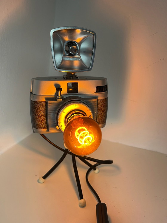 Design lamp van vintage camera – Bilora, Tafellampen, Metaal, Kunststof (photo 2 of 13)