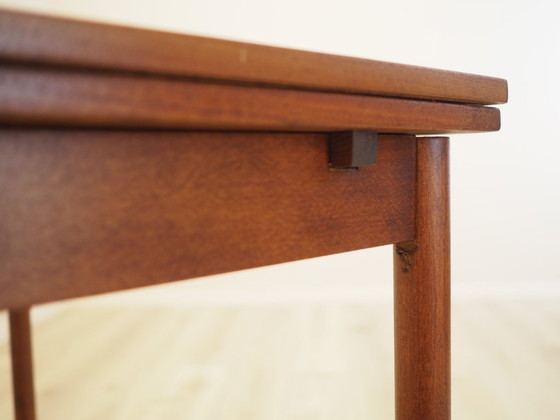 Table à manger extensible danoise en teck sur pieds en bois massif, années 1970, Tables de salle à manger (photo 6 sur 14)