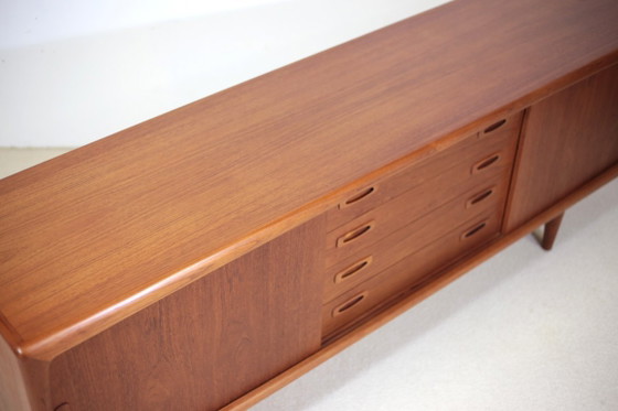 HP Hansen teakhouten dressoir – Wood (photo 11 of 14)