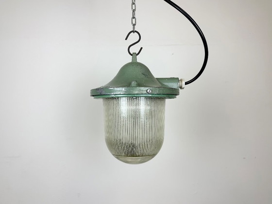Image 1 of Lampada da bunker industriale verde di Polam Gdansk, anni '60