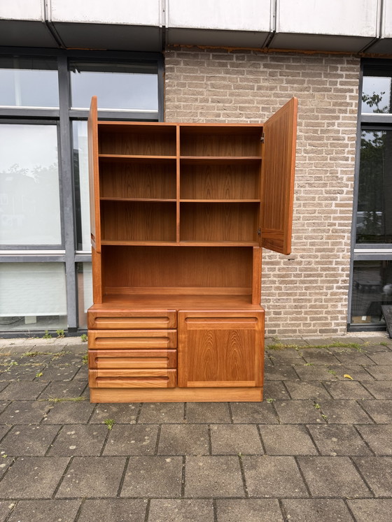 Image 1 of Vintage teakhouten Deense buffetkast, Dyrlund ‘70