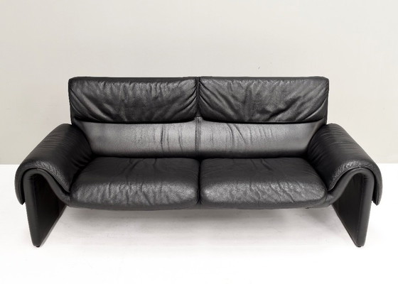 Image 1 of De Sede DS-2011 Divano a due posti in pelle nera, Svizzera - anni '80-'90 circa