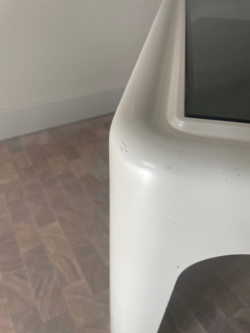 Space-age 70s Coffee Table - Peter Ghyczy