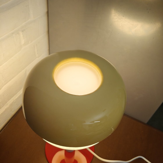 Lampada da tavolo postmoderna IKEA unica nel suo genere: gialla, blu e rossa, in stile Memphis. (photo 4 of 8)
