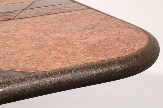 Image 1 of Table basse brutaliste en pierre dans le style de Paul Kingma - Détails en laiton et pierre naturelle