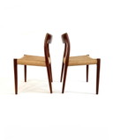 Deux chaises de salle à manger vintage, modèle n° 77, par Niels Otto Møller dans les années 1970