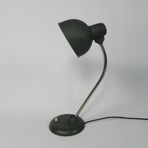 Bauhaus lamp model 6551 van Kaiser idell, jaren '40