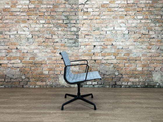 Vitra EA108 – Chaises de bureau, Metal, Textile (photo 8 of 16)