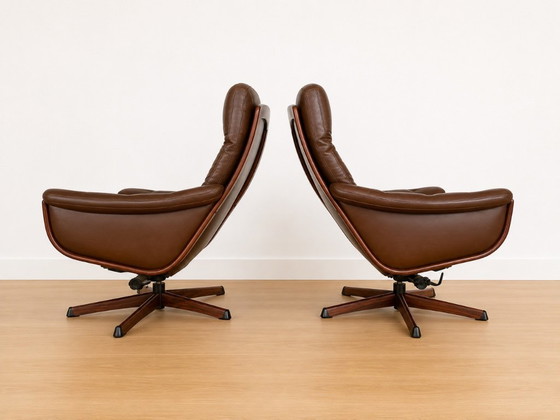 Fauteuils pivotants vintage suédois en cuir marron, milieu du siècle, par Gote Møbler (photo 3 of 8)
