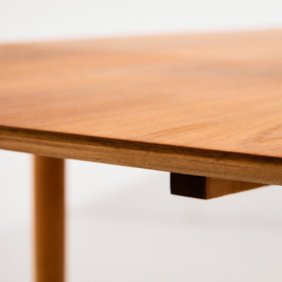 Image 1 of MK11104 Table de salle à manger restaurée en teck et chêne