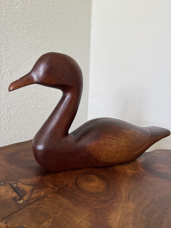 Image 1 of Vintage decoratieve houten eend