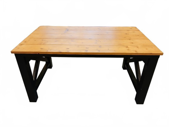 Image 1 of Tavolo da pranzo in legno massello