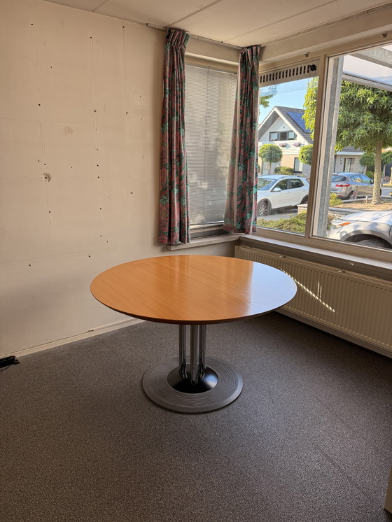 Image 1 of Leolux Trias Tafel