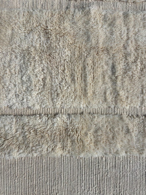 2 alfombras tradicionales hechas a mano, de 3x4,7 m y 3,2x2,7 m.